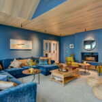 038 wide angle lounge 2 facing in